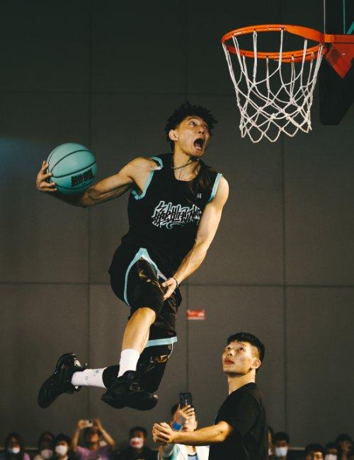 超级强队强势登场，篮球联赛一触即发的简单介绍