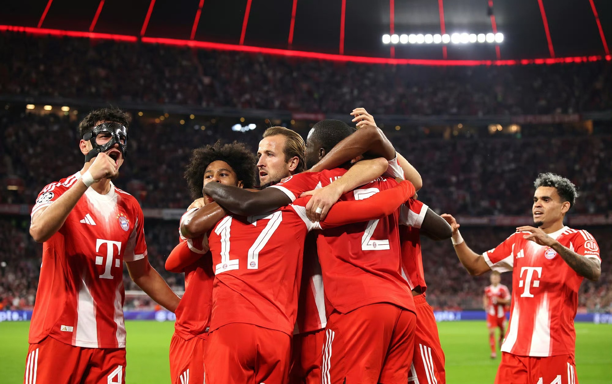 周末全明星赛前瞻：凯恩伤情更新，拜仁慕尼黑冲击不败纪录(拜仁门将卡恩)